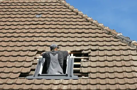 Pose de velux à Bourg